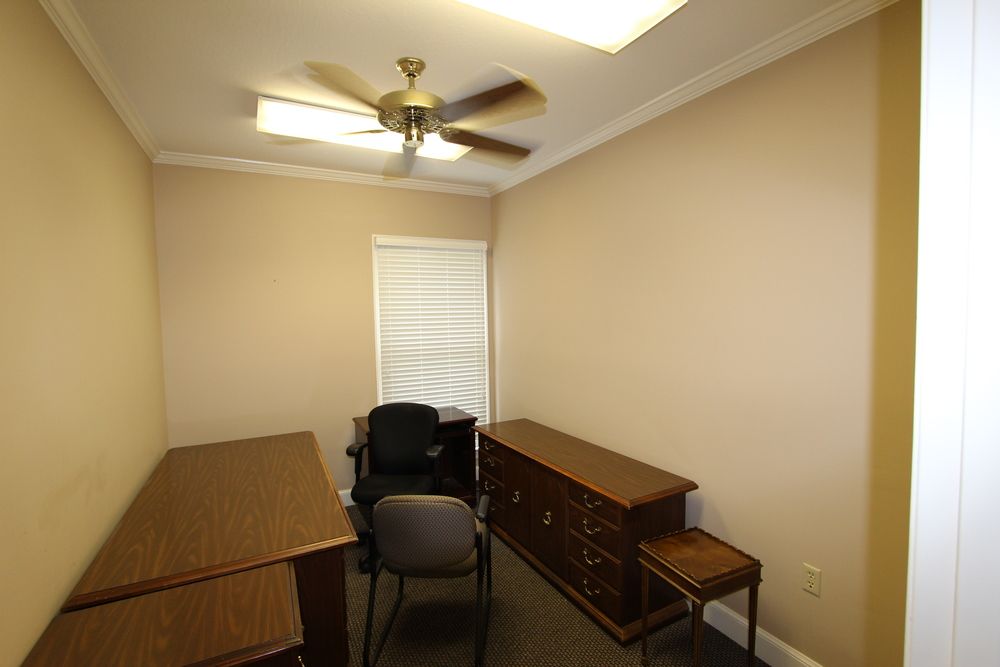 Office Space For Sale/Lease: 101 Madison Plz, Hattiesburg, MS 39402